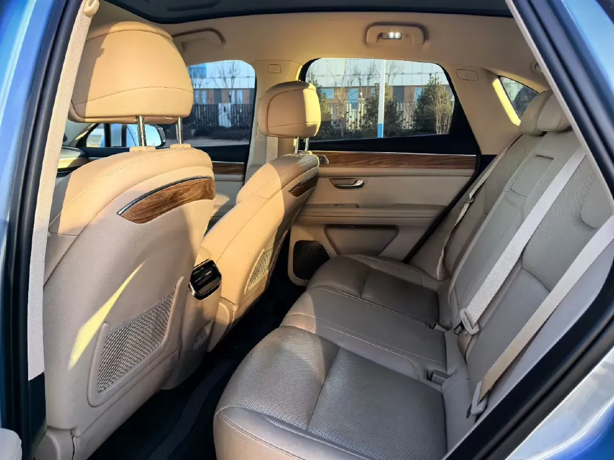 2022 Infiniti Q50L 2.0T 211HP L4 7AT,autocango,china used car exporter,china ev exporter,chinese used car exporter,chinese used ev exporter