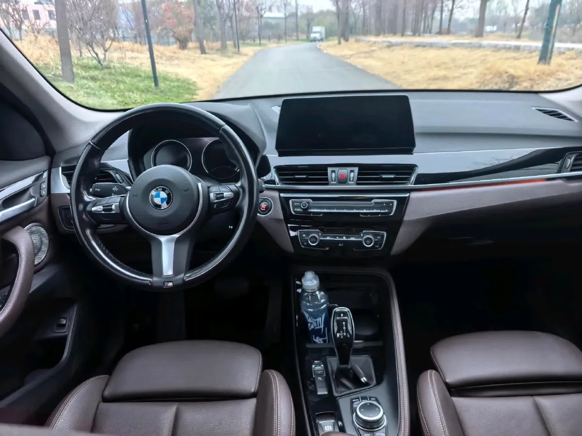 2021 BMW X1 1.5T 140HP L3 7DCT,autocango,china used car exporter,china ev exporter,chinese used car exporter,chinese used ev exporter