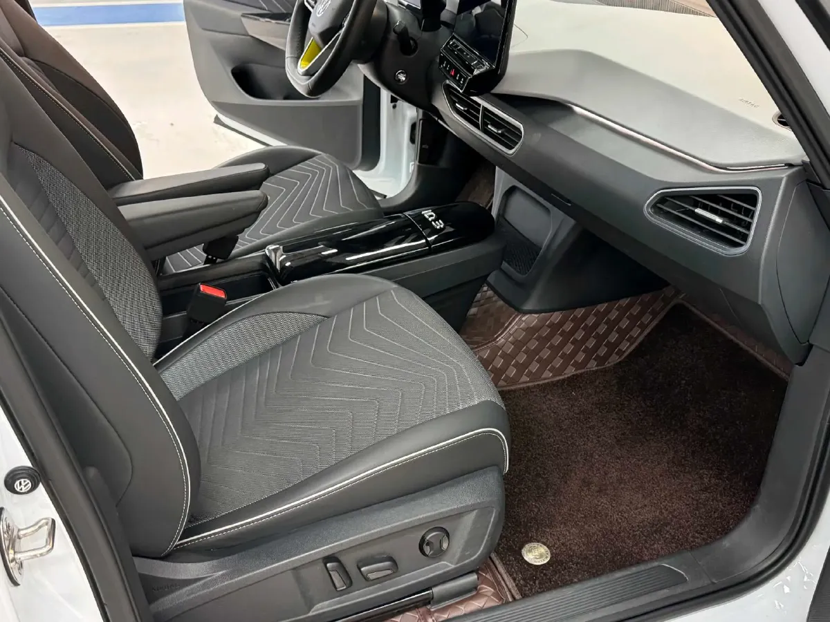 2023 Volkswagen Golf 1.4T 150HP L4 7DCT,autocango,china used car exporter,china ev exporter,chinese used car exporter,chinese used ev exporter