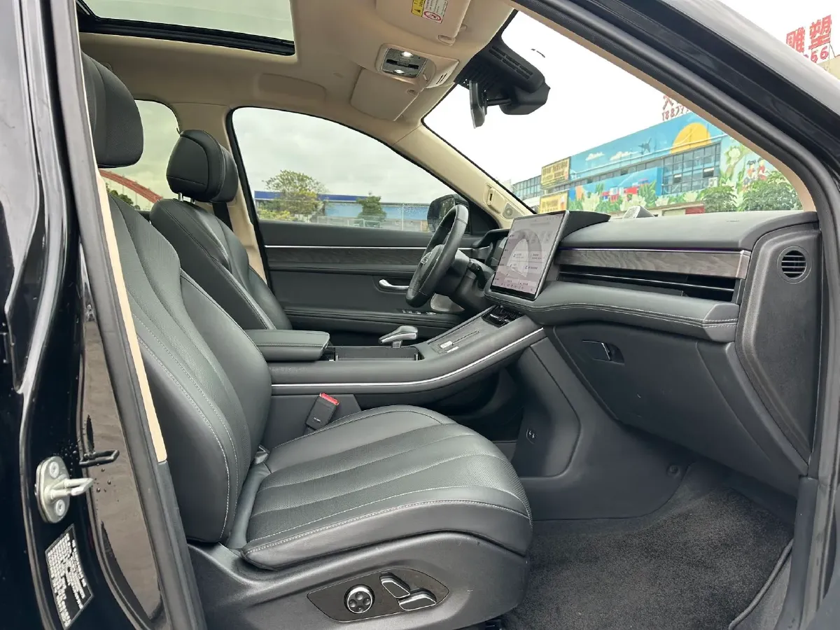 2022 Infiniti Q50L 2.0T 211HP L4 7AT,autocango,china used car exporter,china ev exporter,chinese used car exporter,chinese used ev exporter