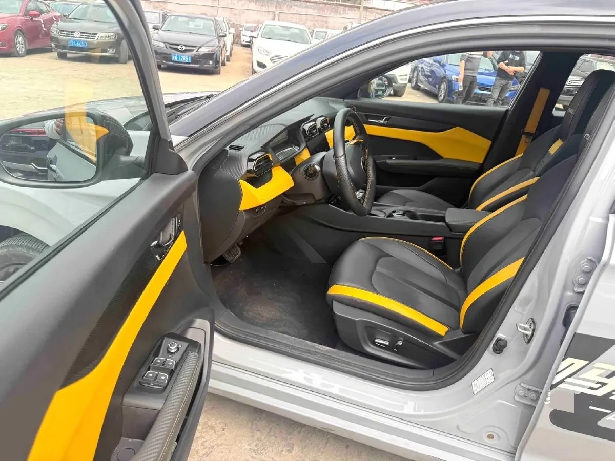 2023 DongFeng Aeolus YiXuan 1.5T 197HP L4 6DCT,autocango,china used car exporter,china ev exporter,chinese used car exporter,chinese used ev exporter