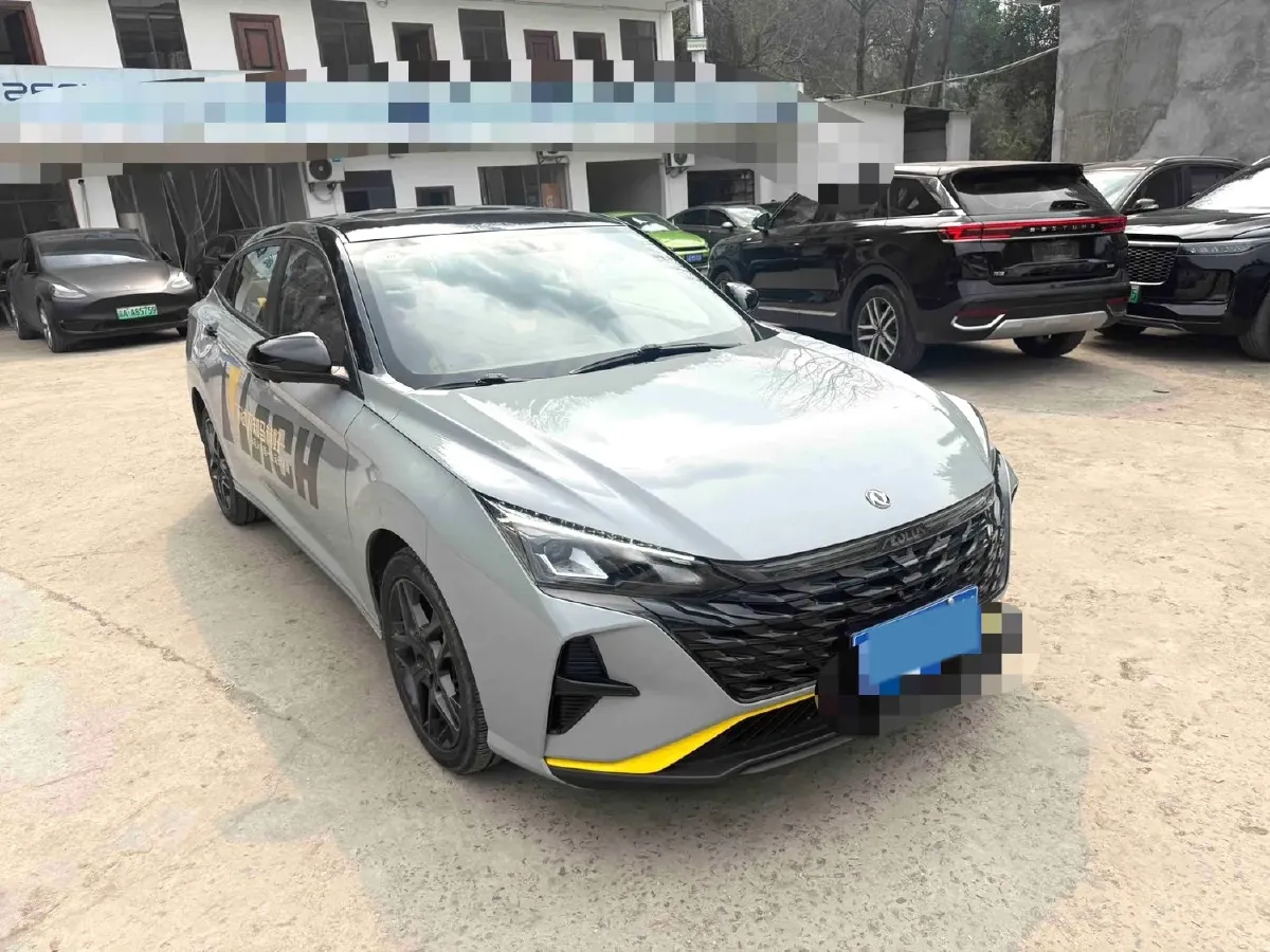 2023 DongFeng Aeolus YiXuan 1.5T 197HP L4 6DCT,autocango,china used car exporter,china ev exporter,chinese used car exporter,chinese used ev exporter