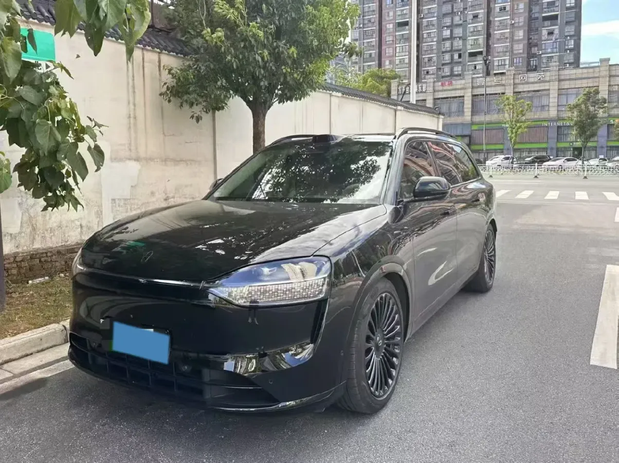 2024 AITO AITO M9 1.5T 152HP L4 REEV 42KWH,autocango,china used car exporter,china ev exporter,chinese used car exporter,chinese used ev exporter
