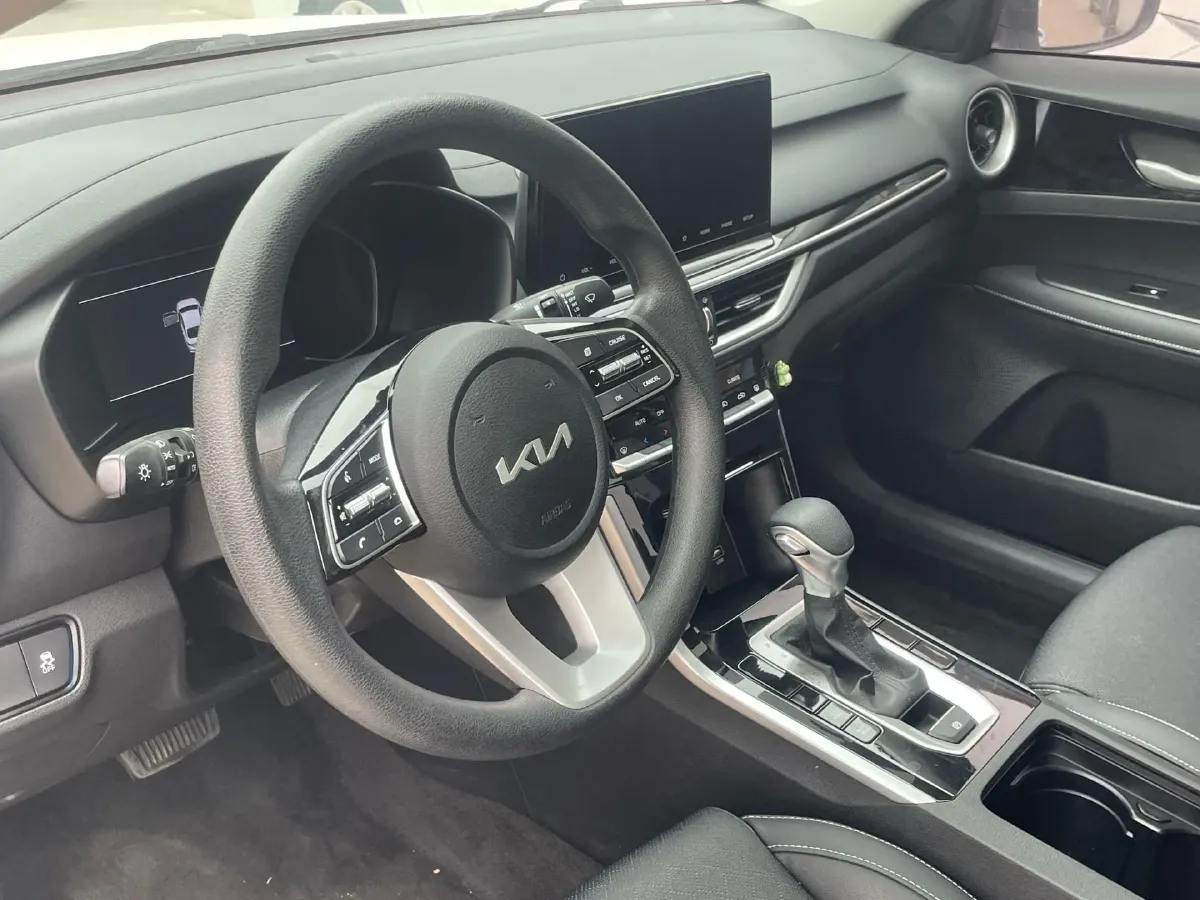 2021 Kia K3 1.5L 115HP L4 CVT,autocango,china used car exporter,china ev exporter,chinese used car exporter,chinese used ev exporter