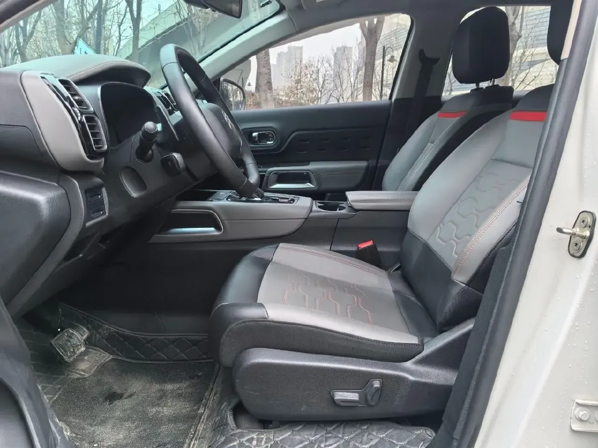 2021 Citroen C5 Aircross 1.6T 170HP L4 8AT,autocango,china used car exporter,china ev exporter,chinese used car exporter,chinese used ev exporter