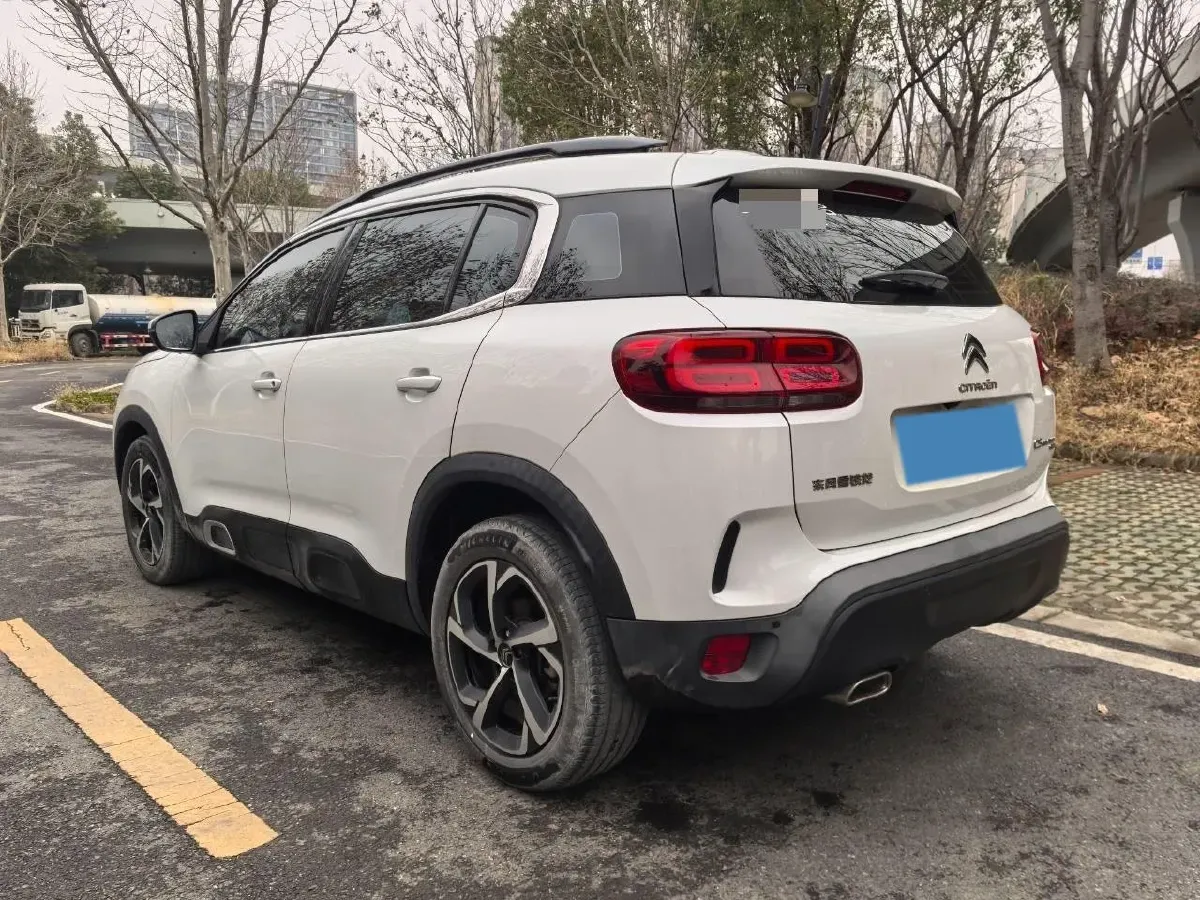 2021 Citroen C5 Aircross 1.6T 170HP L4 8AT,autocango,china used car exporter,china ev exporter,chinese used car exporter,chinese used ev exporter