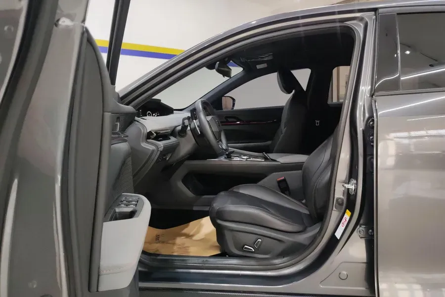 2022 ChangAn UNI-V 1.5T 188HP L4 7DCT,autocango,china used car exporter,china ev exporter,chinese used car exporter,chinese used ev exporter