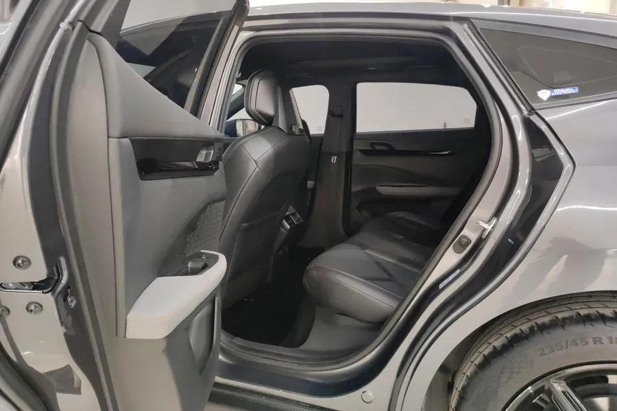 2022 ChangAn UNI-V 1.5T 188HP L4 7DCT,autocango,china used car exporter,china ev exporter,chinese used car exporter,chinese used ev exporter