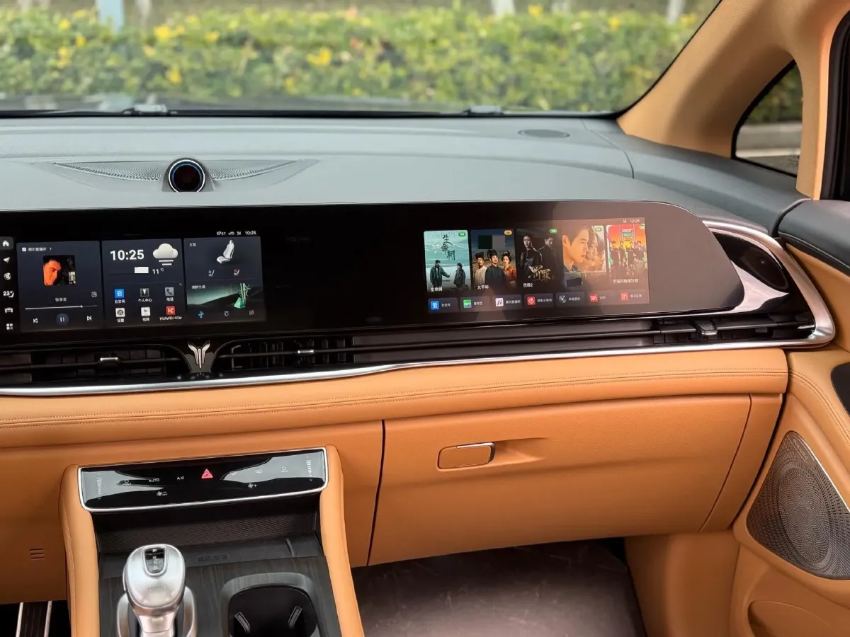 2022 Voyah Dream 1.5T 136HP L4 PHEV 25.57KWH,autocango,china used car exporter,china ev exporter,chinese used car exporter,chinese used ev exporter