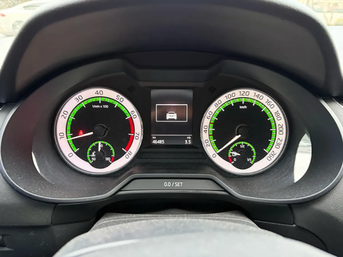 2018 Skoda Octavia 1.6L 110HP L4 6AT,autocango,china used car exporter,china ev exporter,chinese used car exporter,chinese used ev exporter