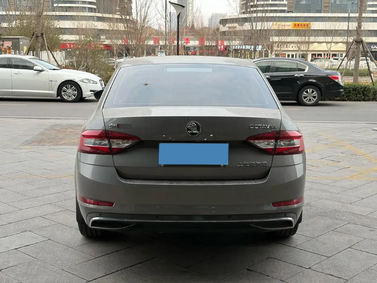 2018 Skoda Octavia 1.6L 110HP L4 6AT,autocango,china used car exporter,china ev exporter,chinese used car exporter,chinese used ev exporter