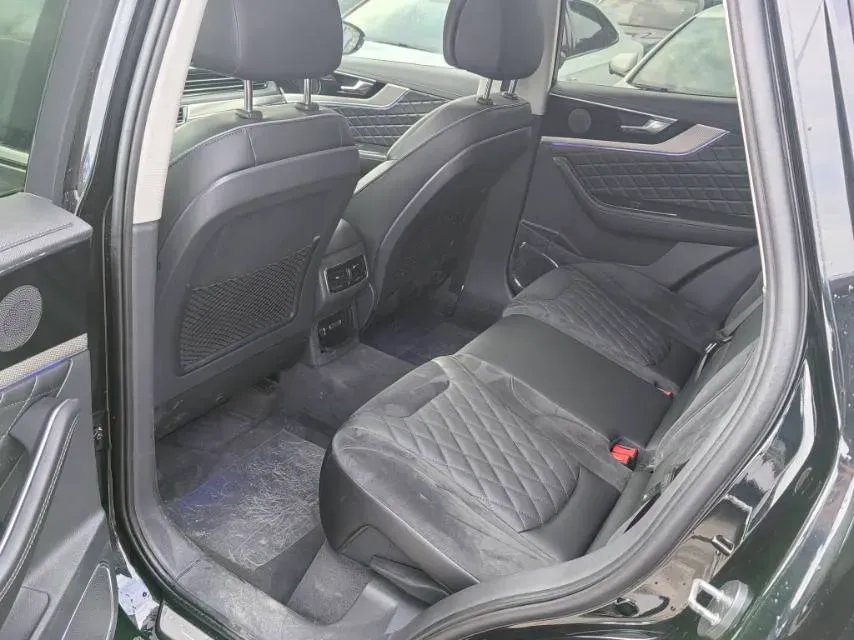 2019 HongQi HS5 2.0T 224HP L4 6AT,autocango,china used car exporter,china ev exporter,chinese used car exporter,chinese used ev exporter