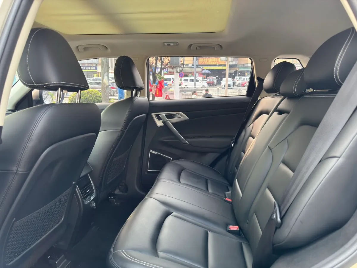 2016 Geely Azkarra 1.8T 163HP L4 6MT,autocango,china used car exporter,china ev exporter,chinese used car exporter,chinese used ev exporter