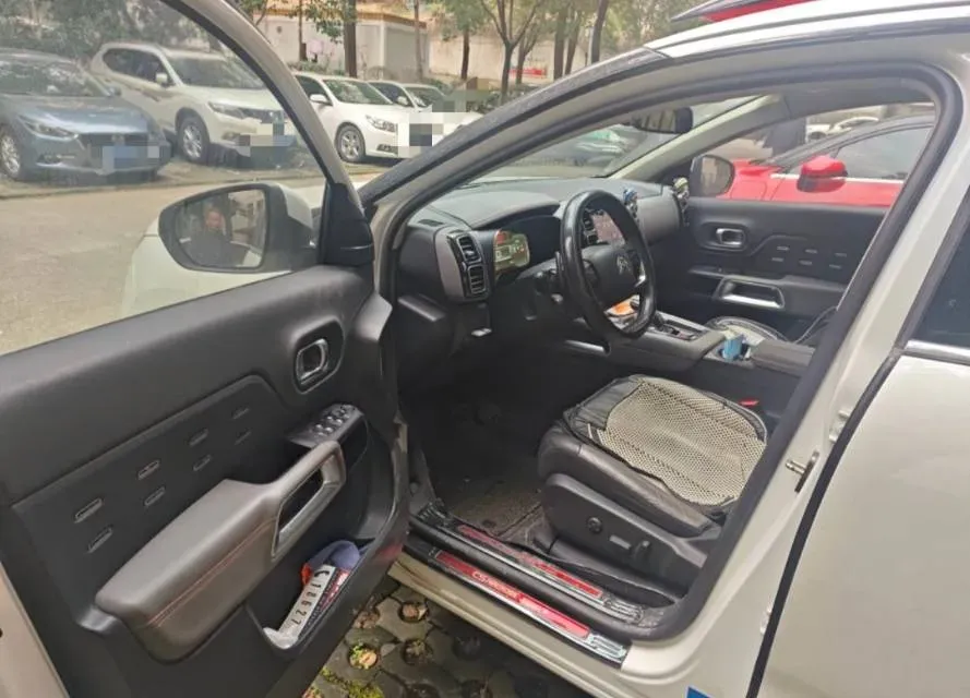 2017 Citroen C5 Aircross 1.8T 204HP L4 6AT,autocango,china used car exporter,china ev exporter,chinese used car exporter,chinese used ev exporter