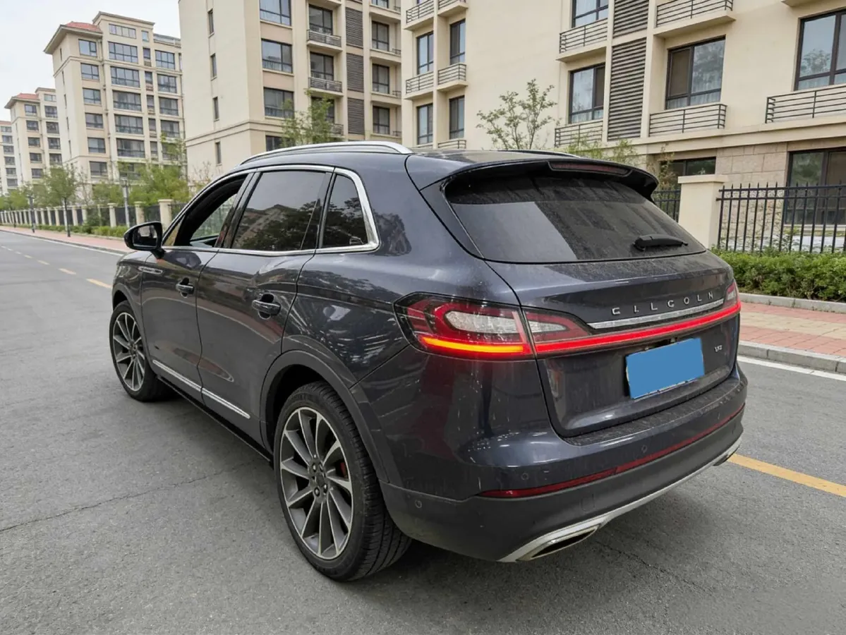 2021 Lincoln Nautilus 2.7T 322HP V6 8AT,autocango,china used car exporter,china ev exporter,chinese used car exporter,chinese used ev exporter