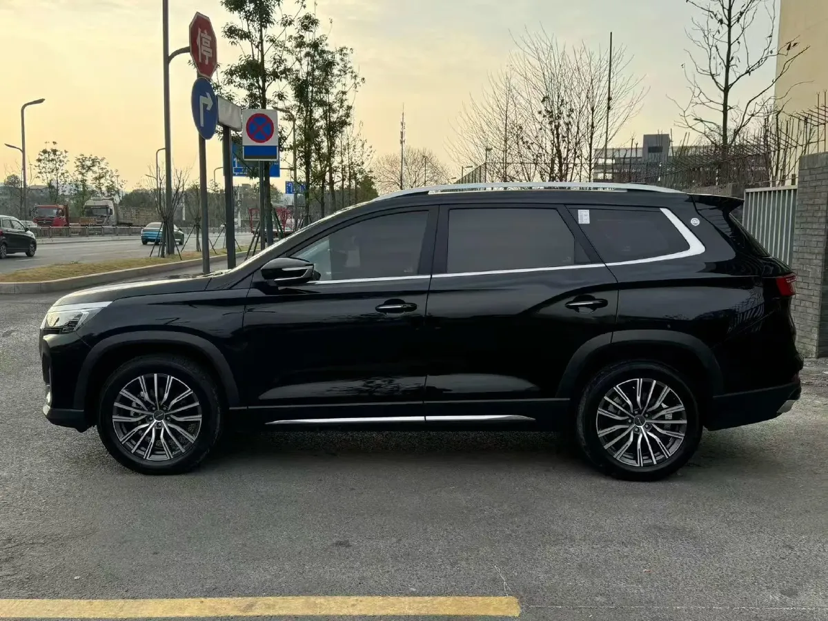 2023 Jetour X90 Plus 1.6T 197HP L4 7DCT,autocango,china used car exporter,china ev exporter,chinese used car exporter,chinese used ev exporter