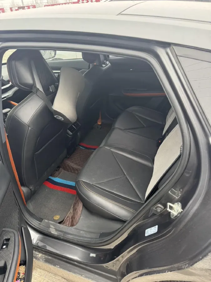 2022 ChangAn UNI-V 1.5T 188HP L4 7DCT,autocango,china used car exporter,china ev exporter,chinese used car exporter,chinese used ev exporter