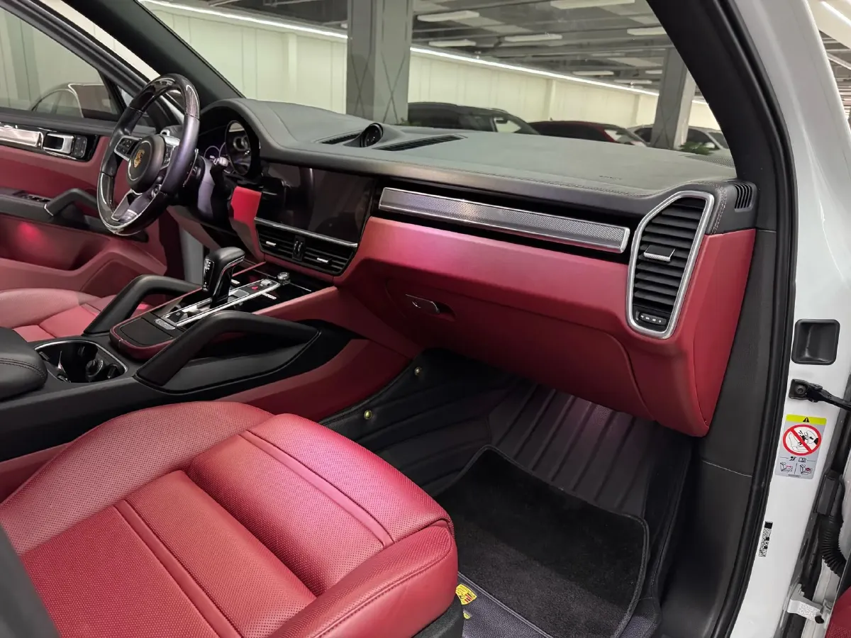 2023 Porsche Cayenne 3.0T 340HP V6 8AT,autocango,china used car exporter,china ev exporter,chinese used car exporter,chinese used ev exporter