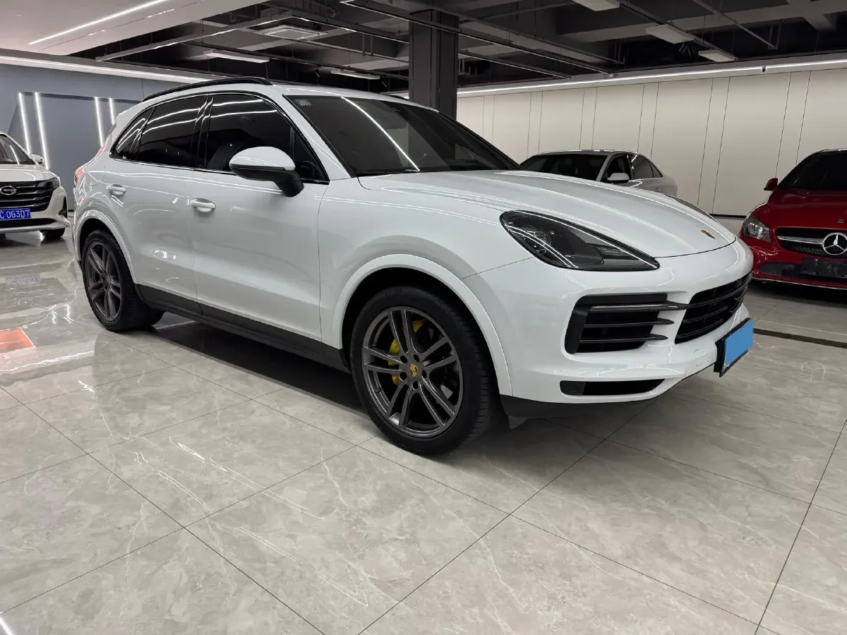 2023 Porsche Cayenne 3.0T 340HP V6 8AT,autocango,china used car exporter,china ev exporter,chinese used car exporter,chinese used ev exporter