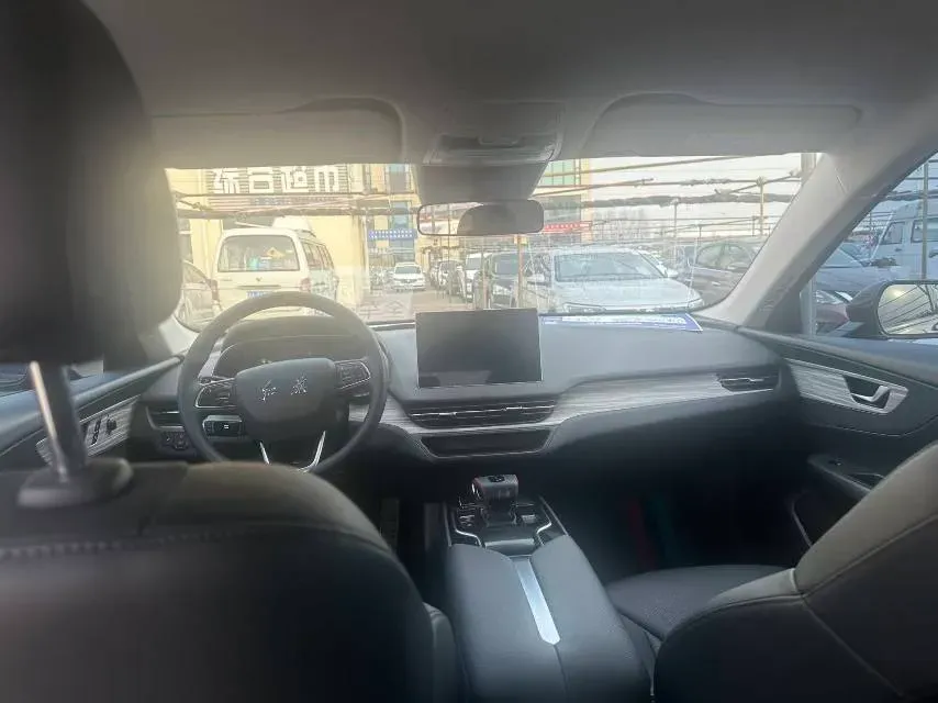 2024 HongQi E-QM5 BEV 72KWH,autocango,china used car exporter,china ev exporter,chinese used car exporter,chinese used ev exporter