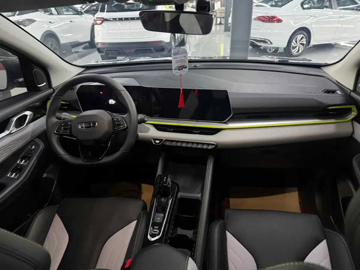 2023 Geely Coolray 1.5T 181HP L4 7DCT,autocango,china used car exporter,china ev exporter,chinese used car exporter,chinese used ev exporter