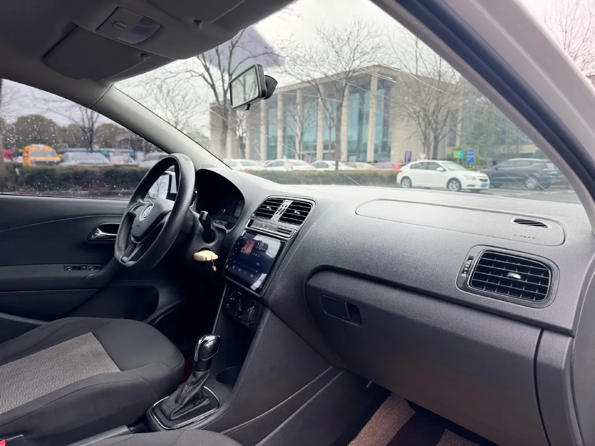 2016 Volkswagen Polo 1.4L 90HP L4 6AT,autocango,china used car exporter,china ev exporter,chinese used car exporter,chinese used ev exporter