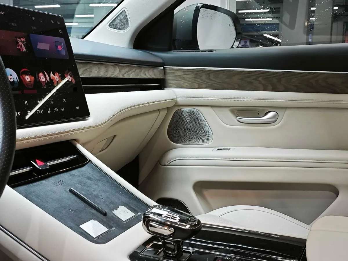 2022 Infiniti Q50L 2.0T 211HP L4 7AT,autocango,china used car exporter,china ev exporter,chinese used car exporter,chinese used ev exporter