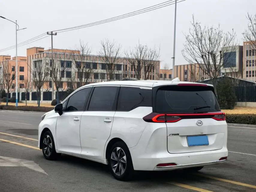 2021 GAC Trumpchi M6 1.5T 169HP L4 7DCT,autocango,china used car exporter,china ev exporter,chinese used car exporter,chinese used ev exporter