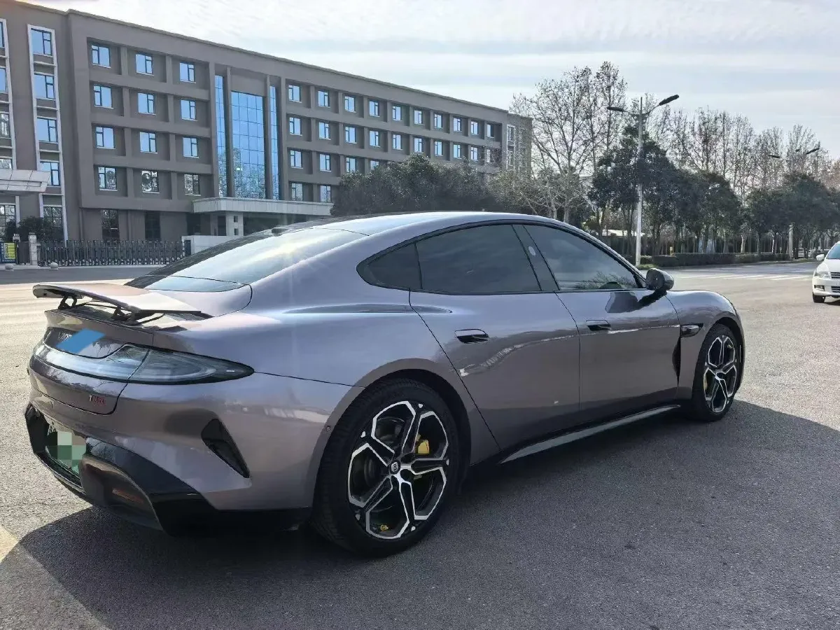 2024 MI SU7 BEV 101KWH,autocango,china used car exporter,china ev exporter,chinese used car exporter,chinese used ev exporter