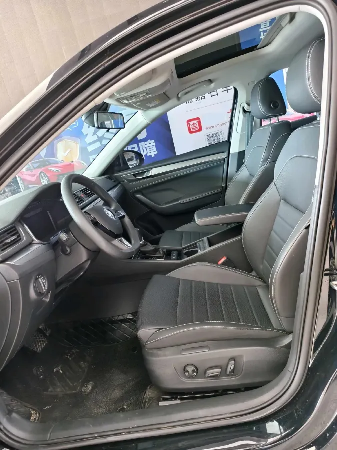 2023 Skoda Superb 1.4T 150HP L4 7DCT,autocango,china used car exporter,china ev exporter,chinese used car exporter,chinese used ev exporter