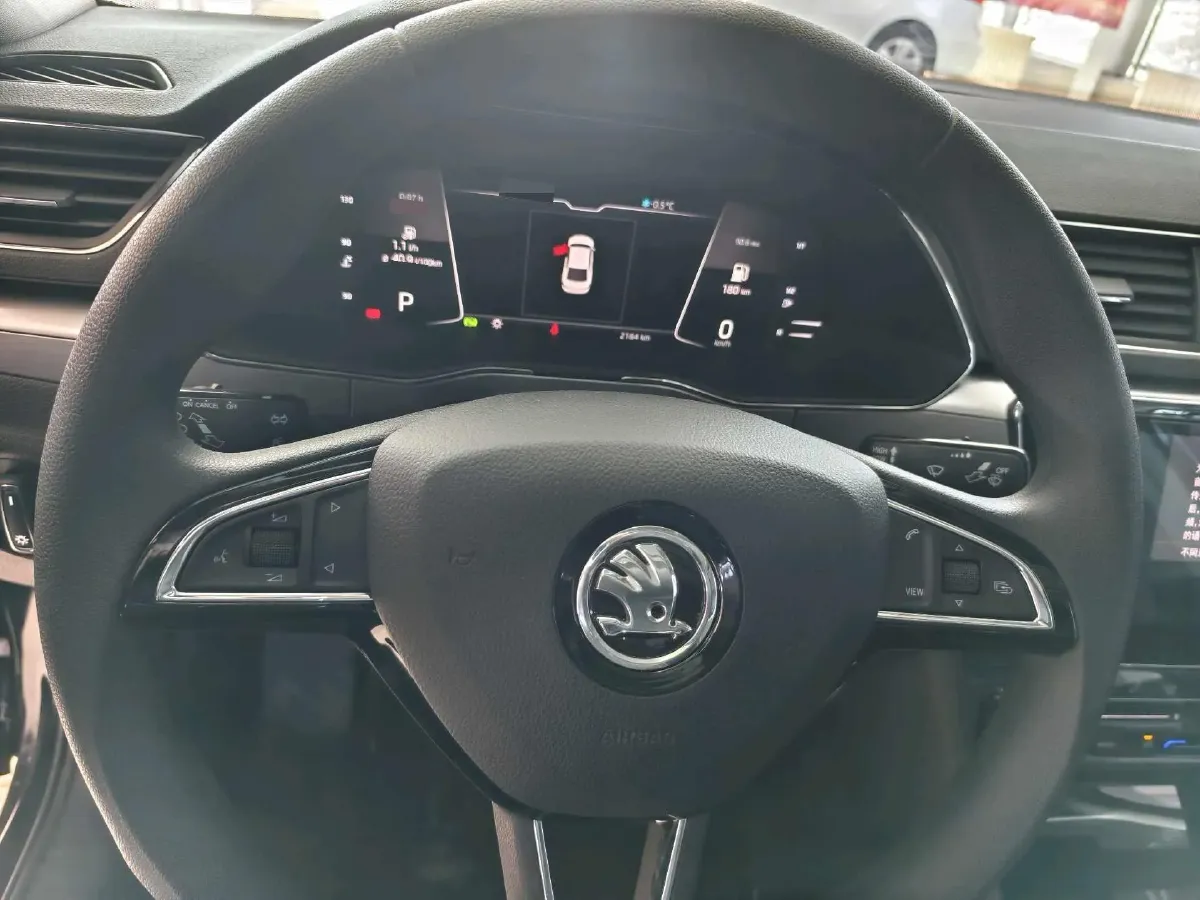 2023 Skoda Superb 1.4T 150HP L4 7DCT,autocango,china used car exporter,china ev exporter,chinese used car exporter,chinese used ev exporter