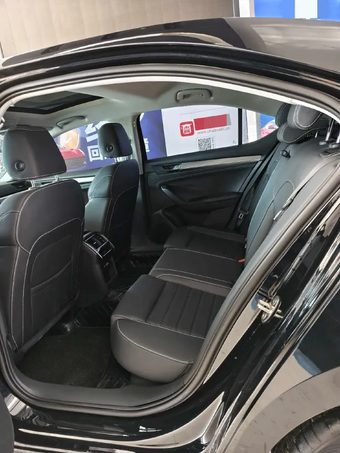 2023 Skoda Superb 1.4T 150HP L4 7DCT,autocango,china used car exporter,china ev exporter,chinese used car exporter,chinese used ev exporter