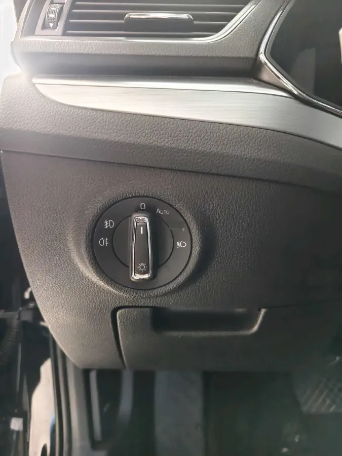 2023 Skoda Superb 1.4T 150HP L4 7DCT,autocango,china used car exporter,china ev exporter,chinese used car exporter,chinese used ev exporter