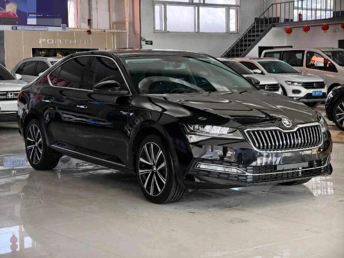 2023 Skoda Superb 1.4T 150HP L4 7DCT,autocango,china used car exporter,china ev exporter,chinese used car exporter,chinese used ev exporter
