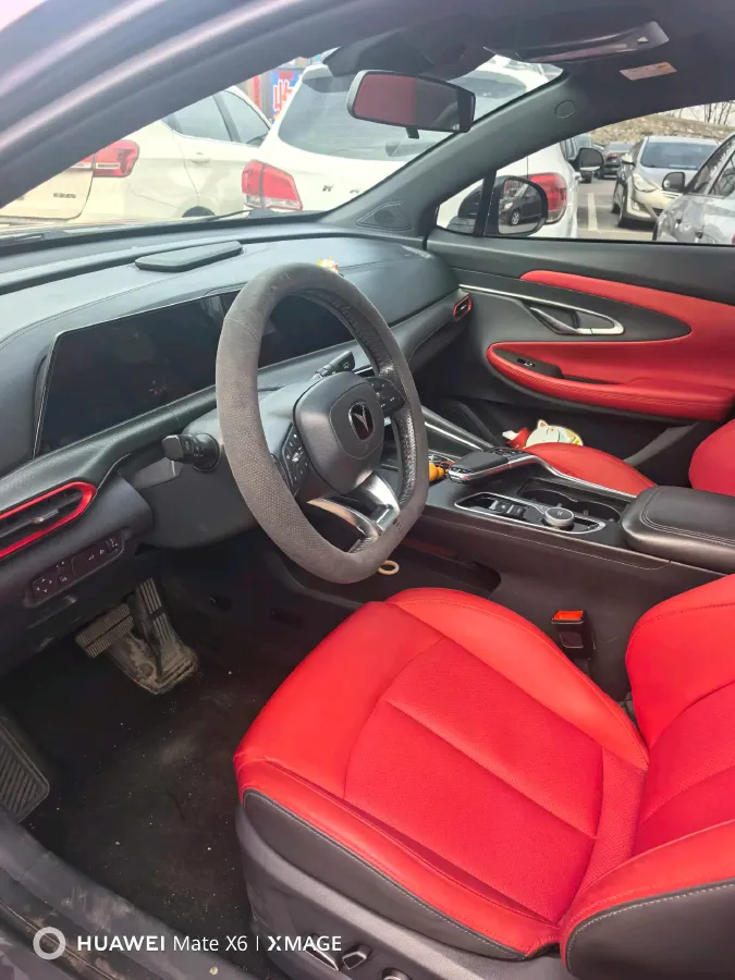 2020 ChangAn UNI-T 1.5T 180HP L4 7DCT,autocango,china used car exporter,china ev exporter,chinese used car exporter,chinese used ev exporter