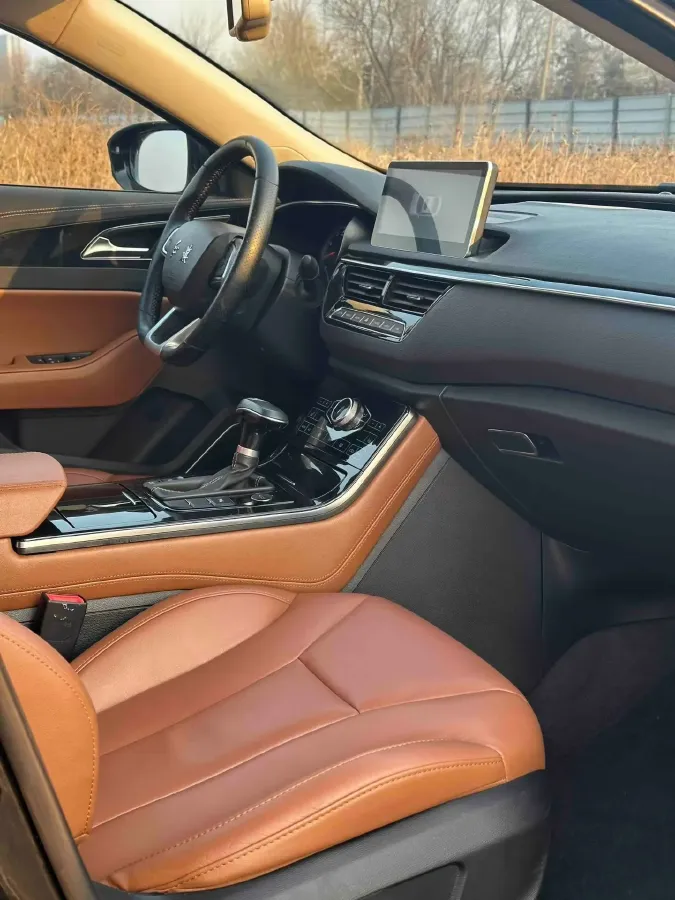 2018 HongQi H5 1.8T 186HP L4 6AT,autocango,china used car exporter,china ev exporter,chinese used car exporter,chinese used ev exporter