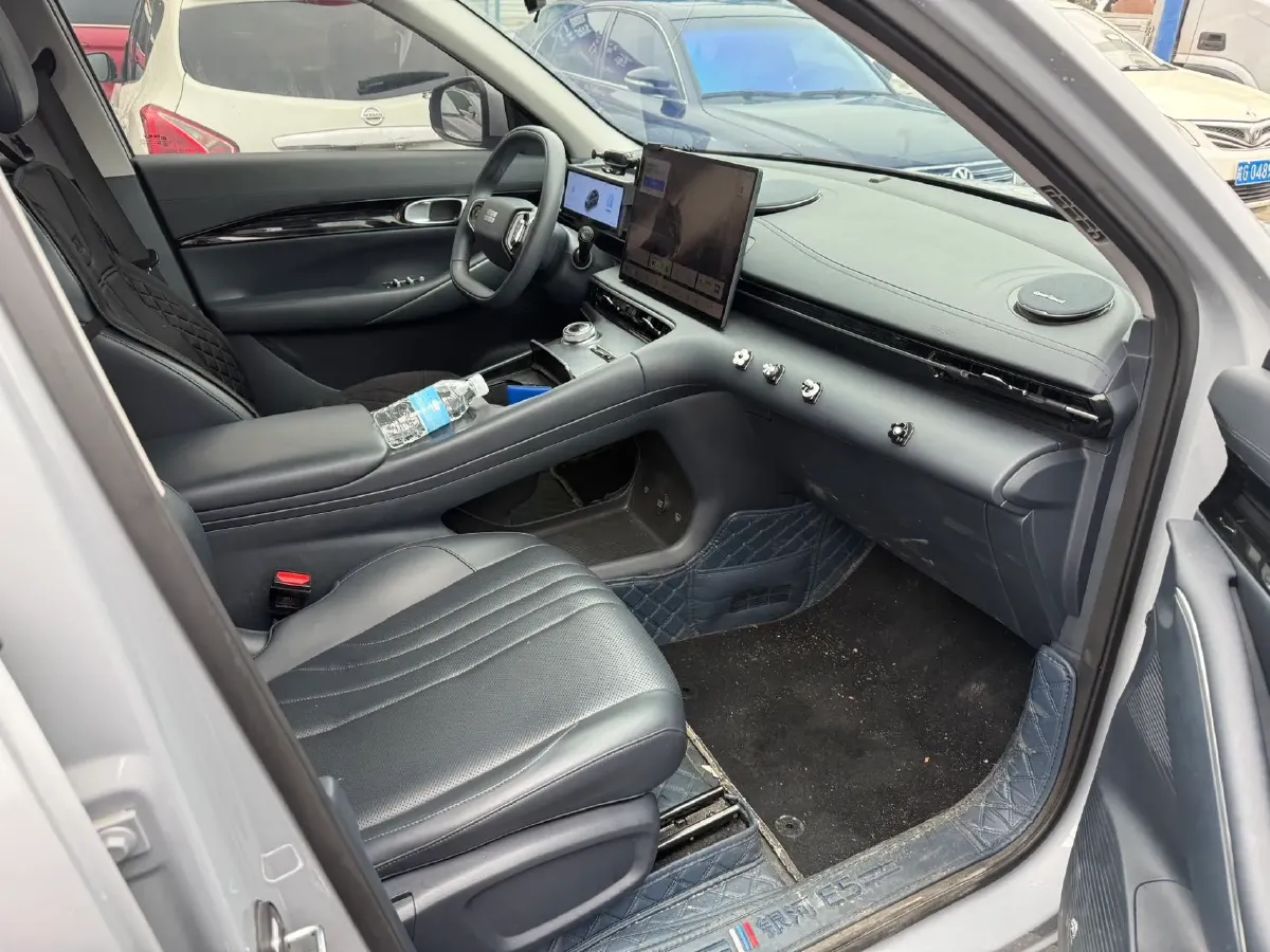 2024 YuanChen Super Van BEV 51KWH,autocango,china used car exporter,china ev exporter,chinese used car exporter,chinese used ev exporter