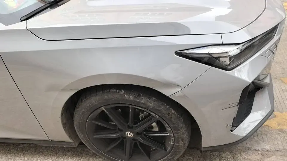 2022 ChangAn UNI-V 1.5T 188HP L4 7DCT,autocango,china used car exporter,china ev exporter,chinese used car exporter,chinese used ev exporter