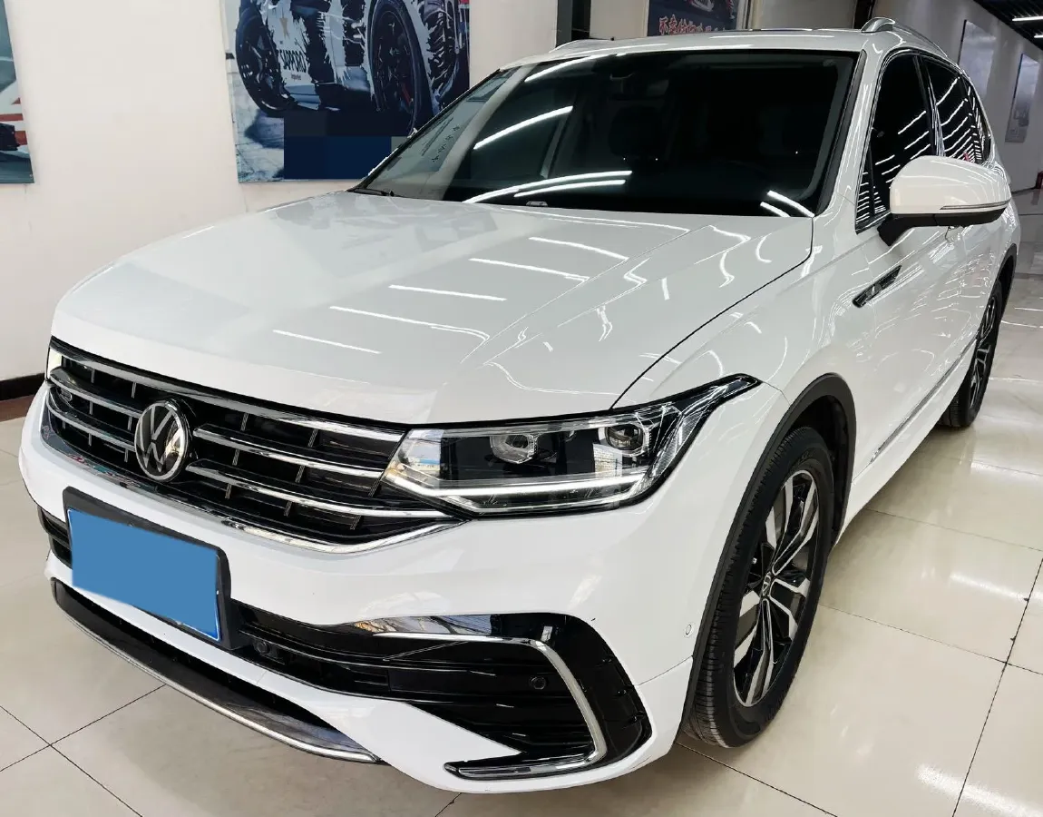 2024 Volkswagen Tiguan L 2.0T 186HP L4 7DCT,autocango,china used car exporter,china ev exporter,chinese used car exporter,chinese used ev exporter