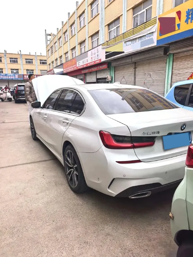 2021 BMW 3 Series 2.0T 184HP L4 8AT,autocango,china used car exporter,china ev exporter,chinese used car exporter,chinese used ev exporter