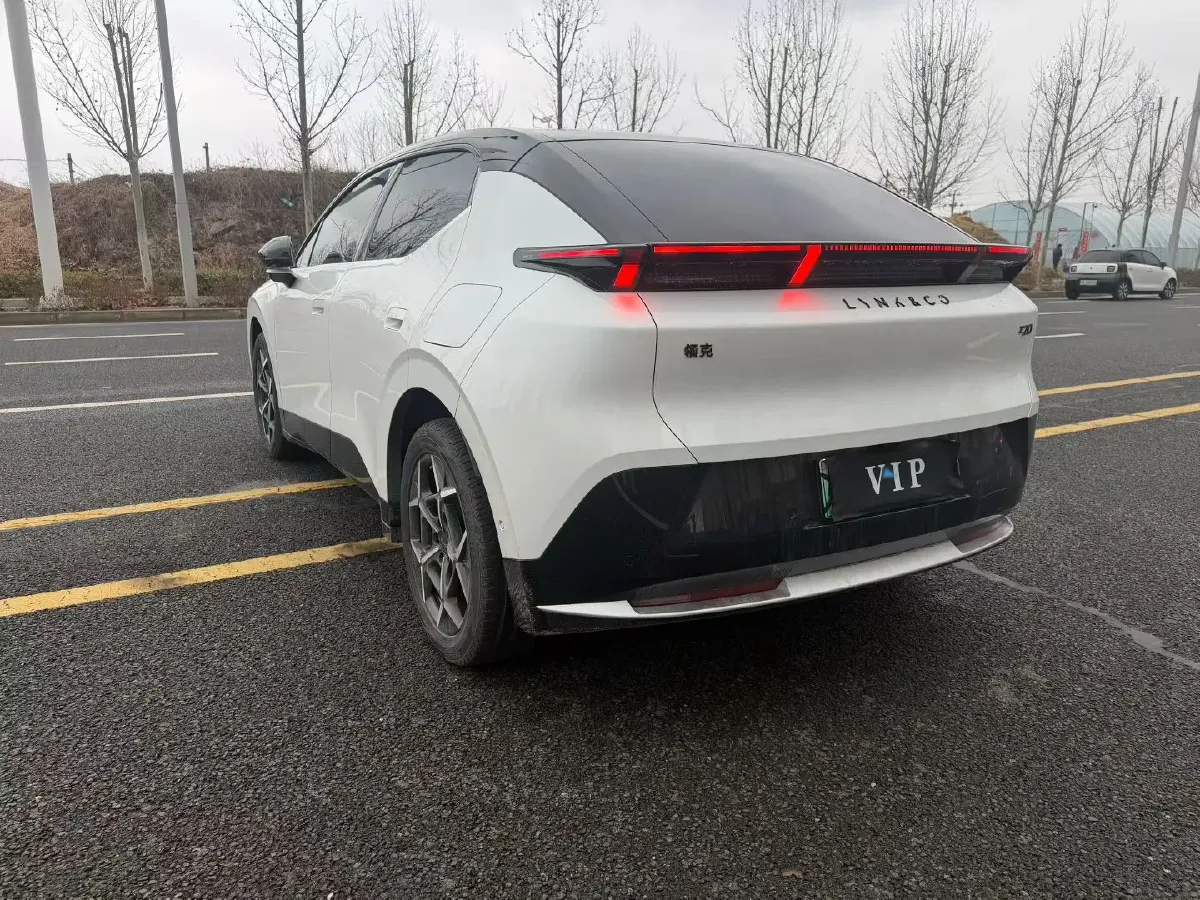2025 Jetour Freeman 1.5T 184HP L4 7DCT,autocango,china used car exporter,china ev exporter,chinese used car exporter,chinese used ev exporter