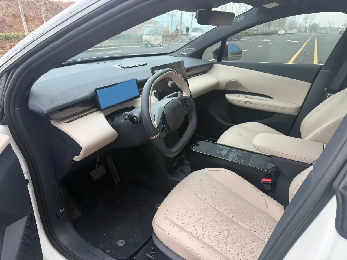 2025 Jetour Freeman 1.5T 184HP L4 7DCT,autocango,china used car exporter,china ev exporter,chinese used car exporter,chinese used ev exporter