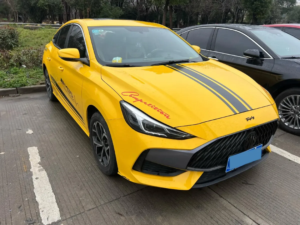 2022 MG 5 1.5L 120HP L4 5MT,autocango,china used car exporter,china ev exporter,chinese used car exporter,chinese used ev exporter