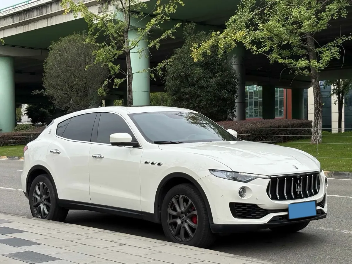 2021 Maserati Levante 3.0T 350HP V6 8AT,autocango,china used car exporter,china ev exporter,chinese used car exporter,chinese used ev exporter