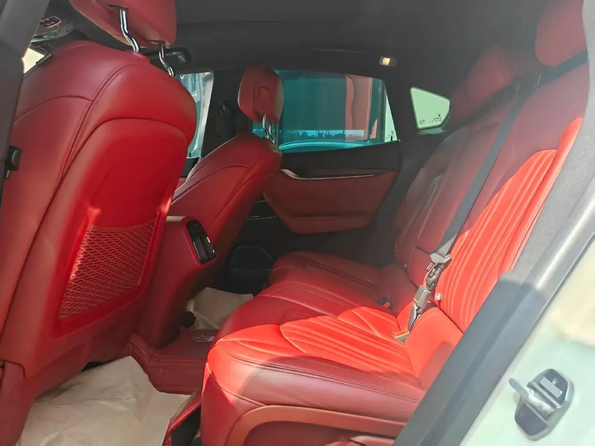 2021 Maserati Levante 3.0T 350HP V6 8AT,autocango,china used car exporter,china ev exporter,chinese used car exporter,chinese used ev exporter