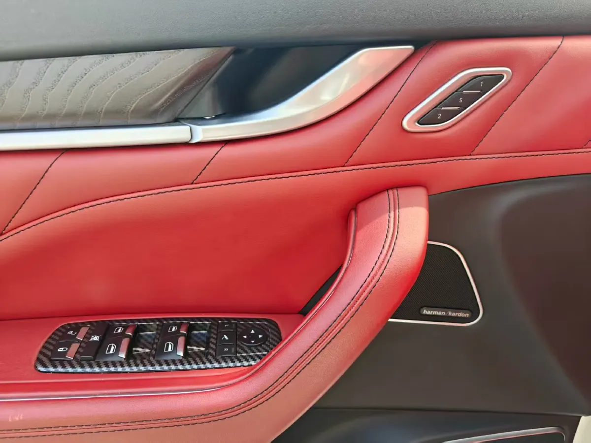 2021 Maserati Levante 3.0T 350HP V6 8AT,autocango,china used car exporter,china ev exporter,chinese used car exporter,chinese used ev exporter