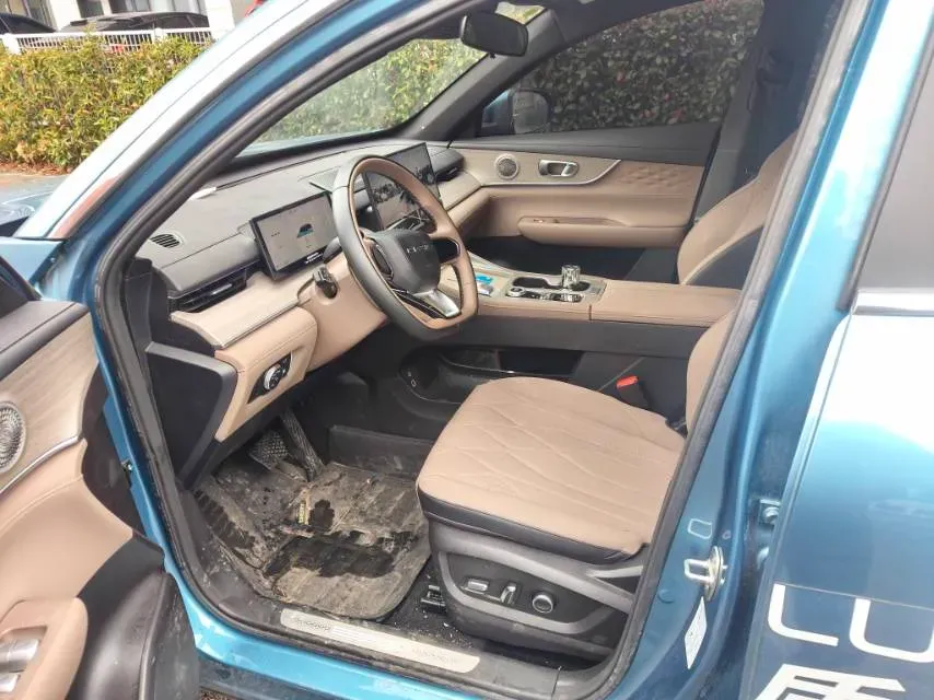 2025 Chery Tiggo8 PLUS C-DM 1.5T 156HP L4 1DHT PHEV,autocango,china used car exporter,china ev exporter,chinese used car exporter,chinese used ev exporter