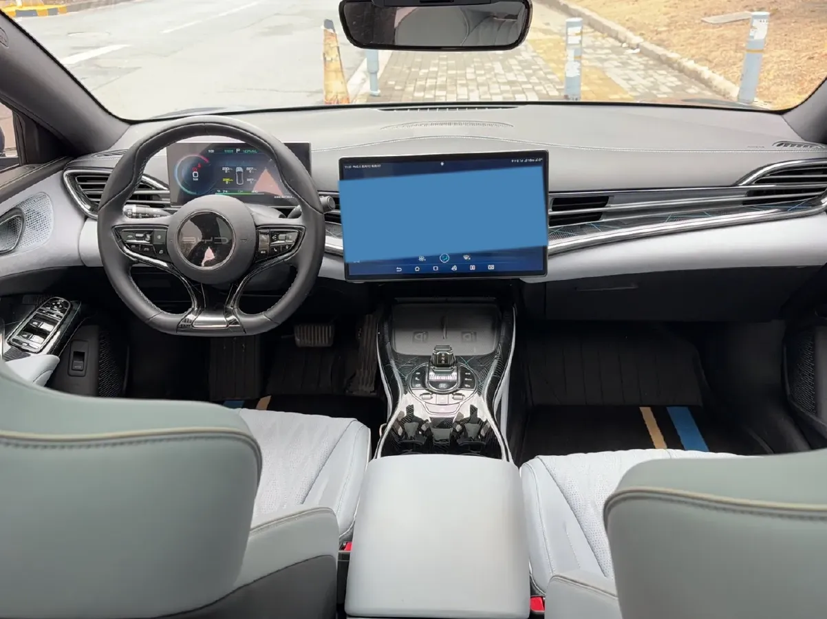 2022 MAXUS DaJia 5 BEV 70KWH,autocango,china used car exporter,china ev exporter,chinese used car exporter,chinese used ev exporter