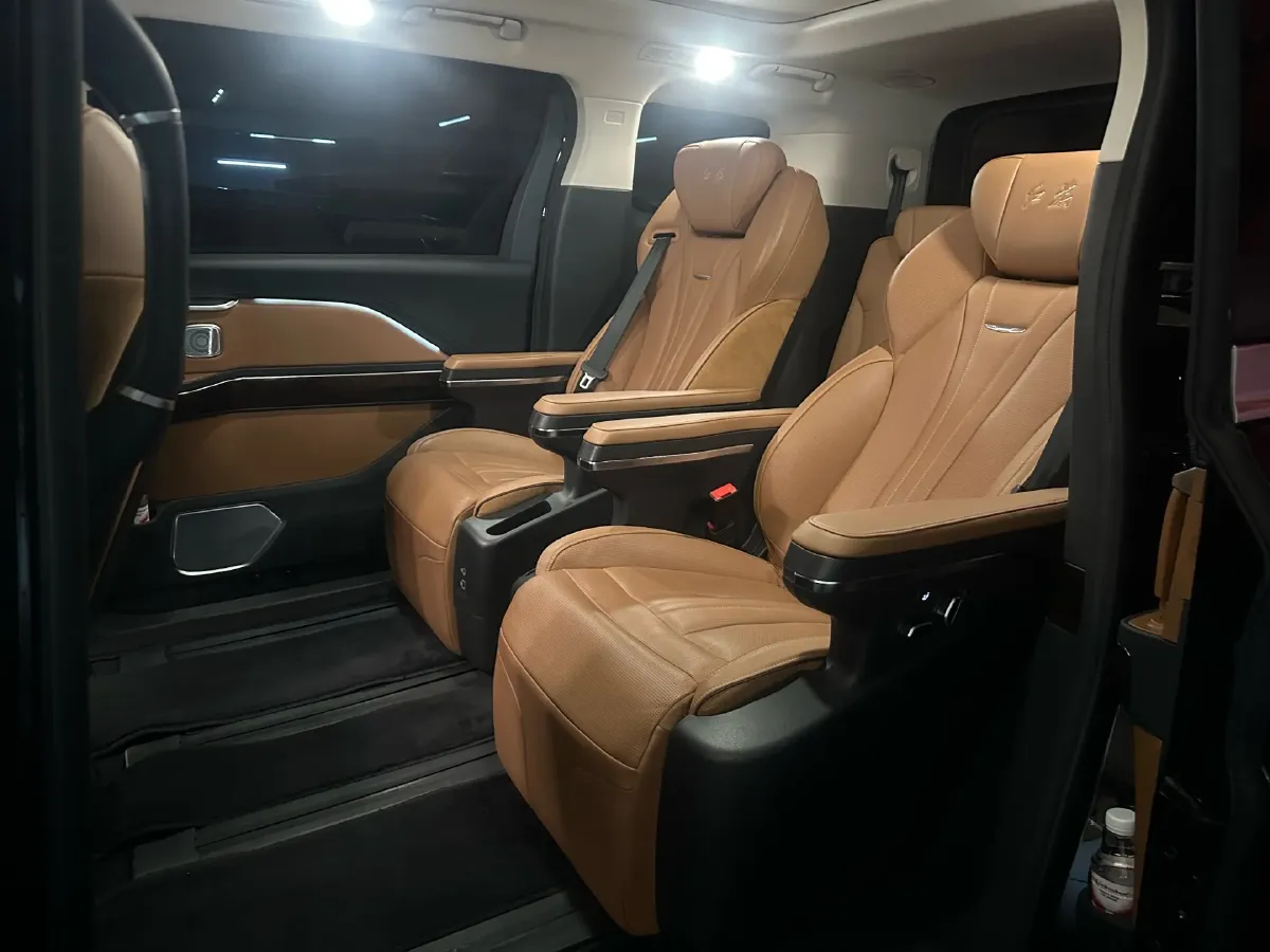 2023 HongQi HQ9 2.0T 252HP L4 8AT,autocango,china used car exporter,china ev exporter,chinese used car exporter,chinese used ev exporter