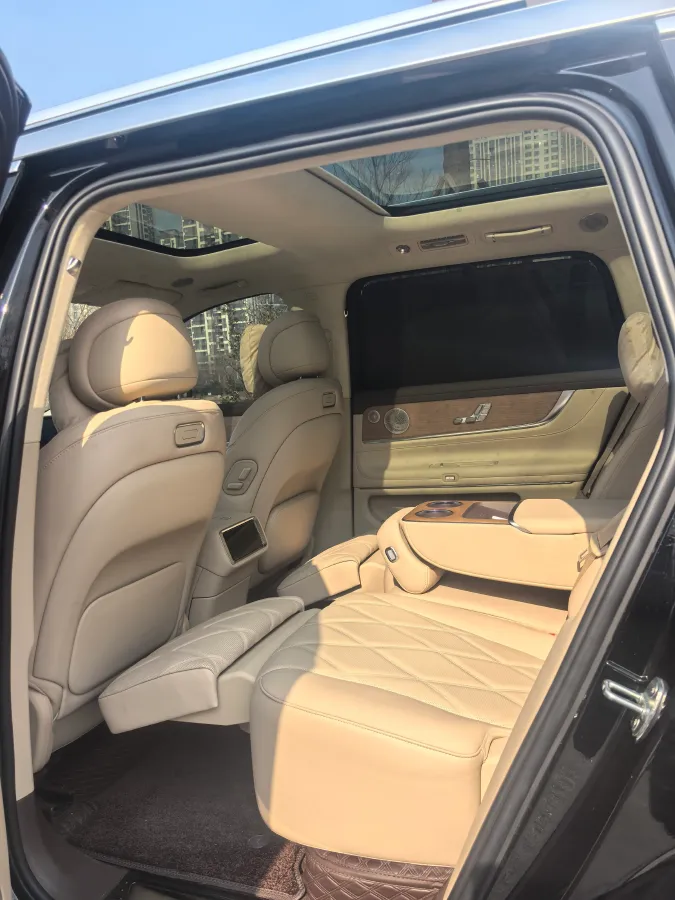 2025 AITO AITO M9 REEV 160HP REEV 52KWH,autocango,china used car exporter,china ev exporter,chinese used car exporter,chinese used ev exporter